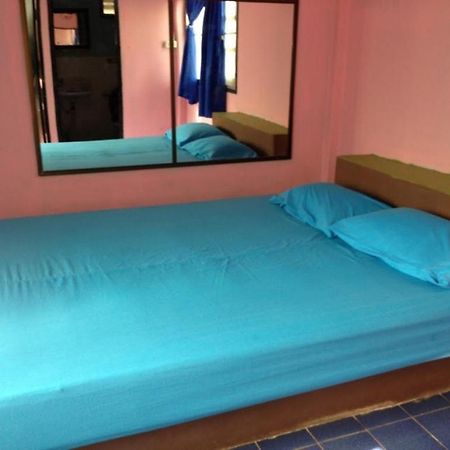 Nora Guesthouse チュンポーン 部屋 写真