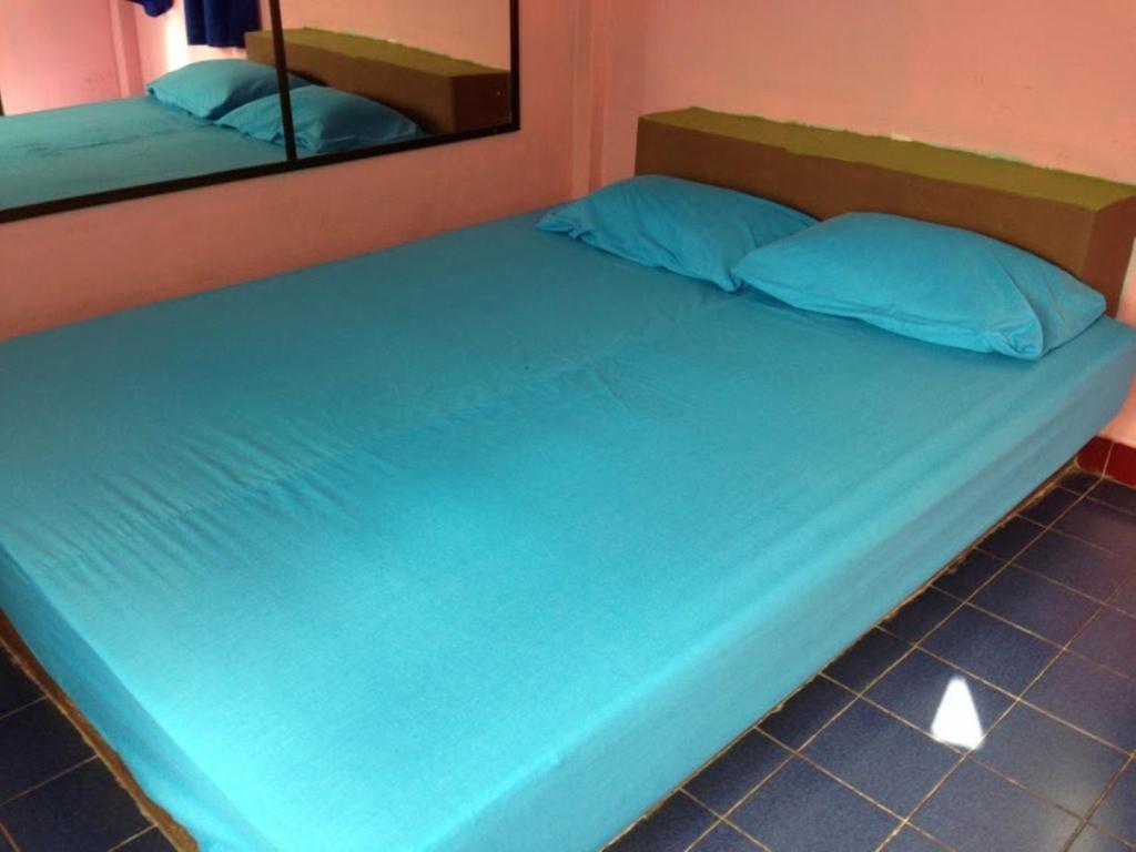 Nora Guesthouse チュンポーン 部屋 写真